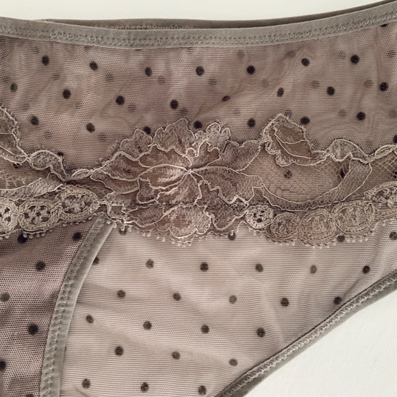 Meet your Posher, Jennifer - Picture 9 of 16